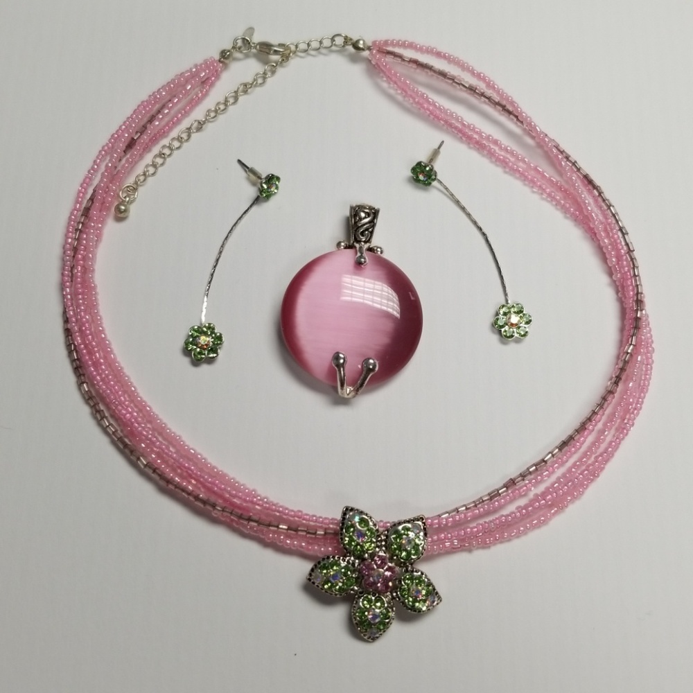 Premier designs necklace, 2 charms, and earrings